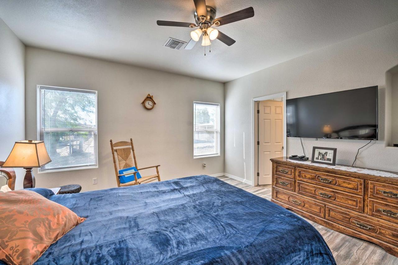 בולהד סיטי Pet-Friendly Retreat - 1 Block To Colorado River! מראה חיצוני תמונה